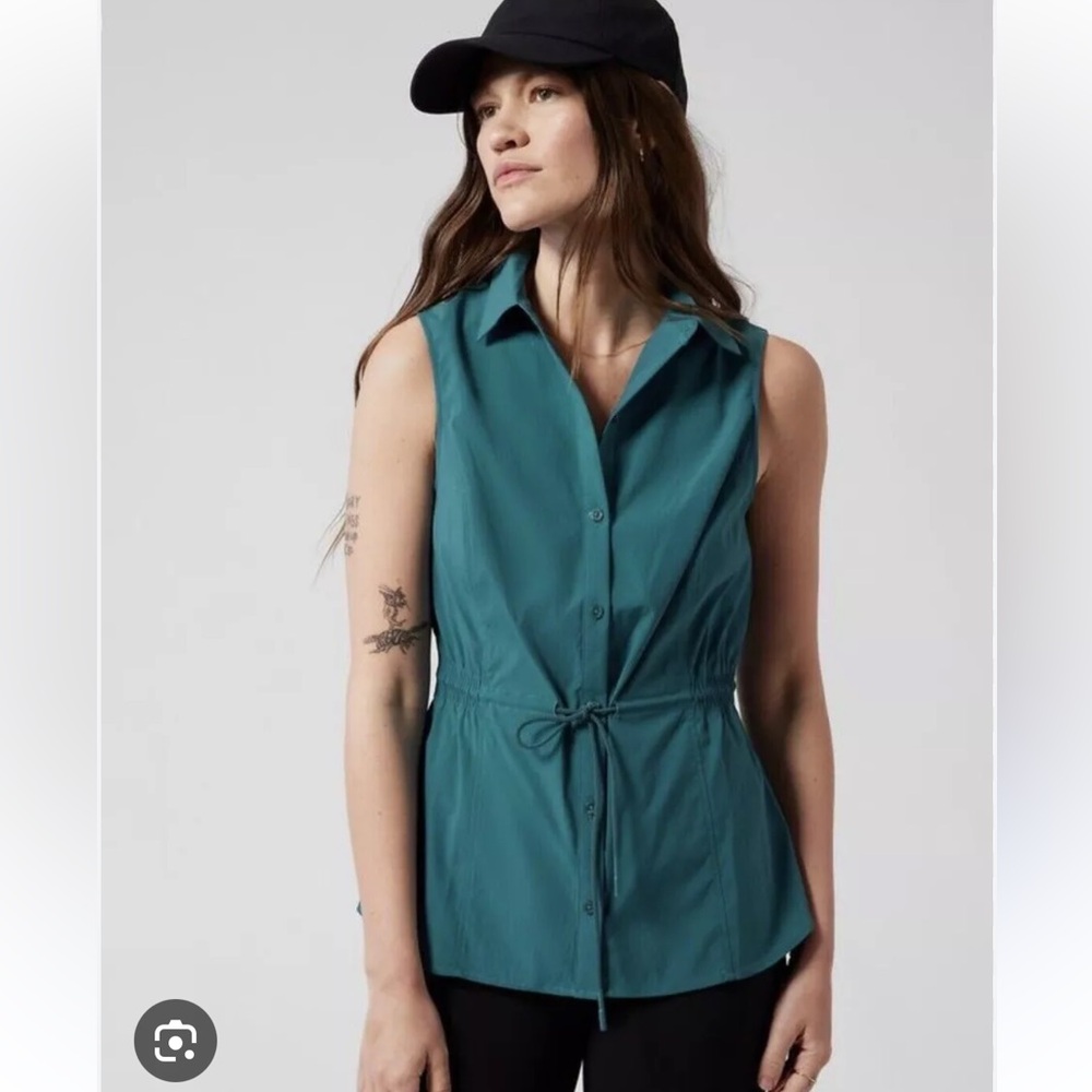 NWT Athleta Levitate Sleeveless Poplin Top Sz XS 
Casual